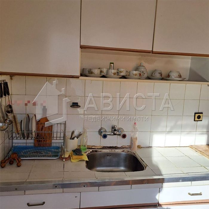 1-стаен в София-Толстой площ 45