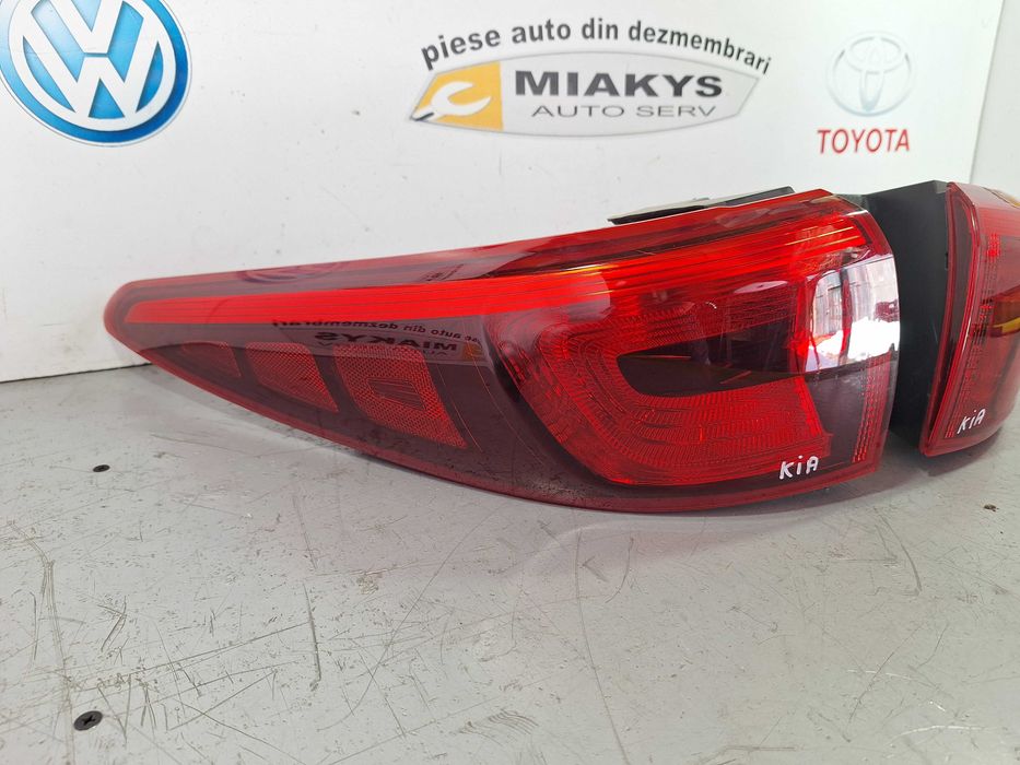 Stopuri aripa stanga/dreapta Kia Sportage 2016-2021 Cod: 92401F1600