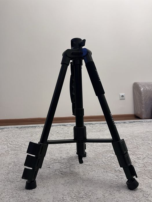 Продам штатив Jmary