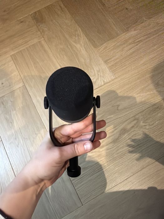 Microfon Shure MV7 Black – profesional podcast / streaming (USB + XLR)