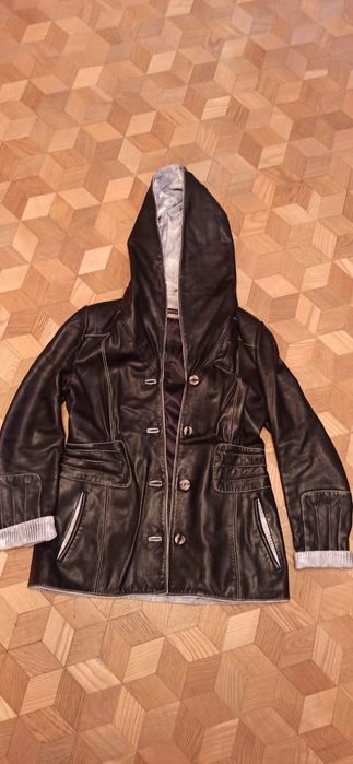 Продаю одежду б/у 46 размера