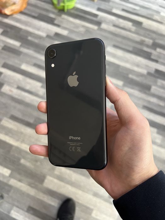 Продам IPhone XR 128gb
