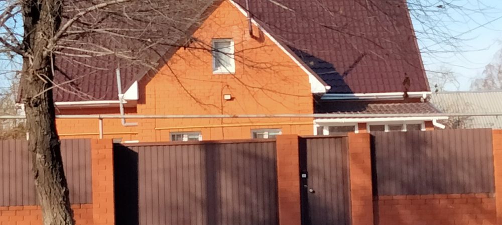 Продам коттедж в центре города