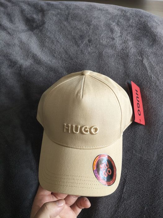 Hugo Jude șapcă unisex bej cu logo brodat marime OS noua originala