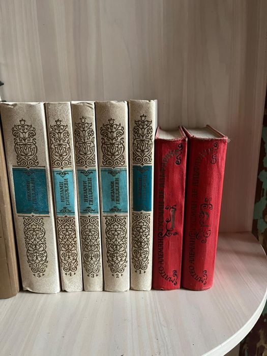 Книги цена договорная