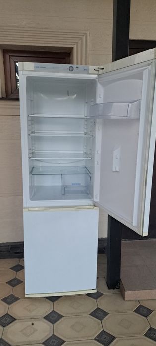 Холодильник SNAIGE