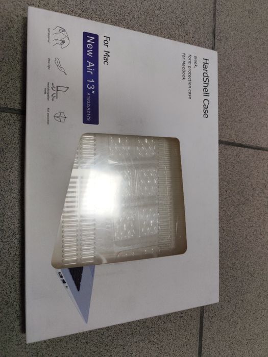 Продам защитный чехол для MacBook Air13