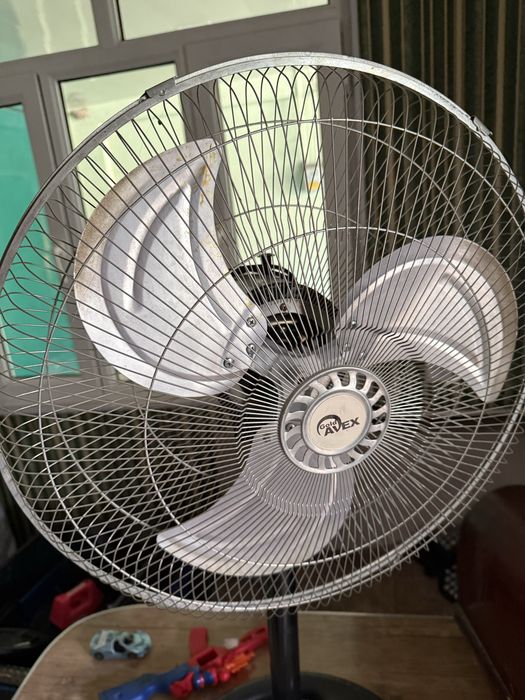 Вентилятор сотилади!