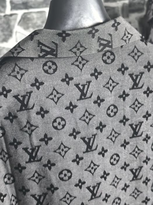 Lois Vieton летен екип