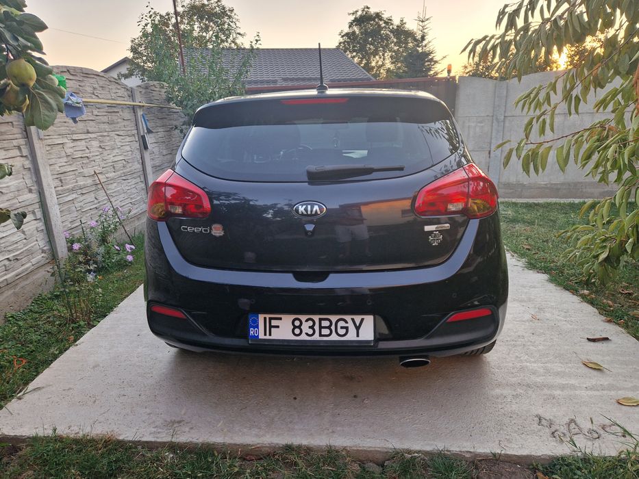 KIA Ceed 2015 — imagine 3