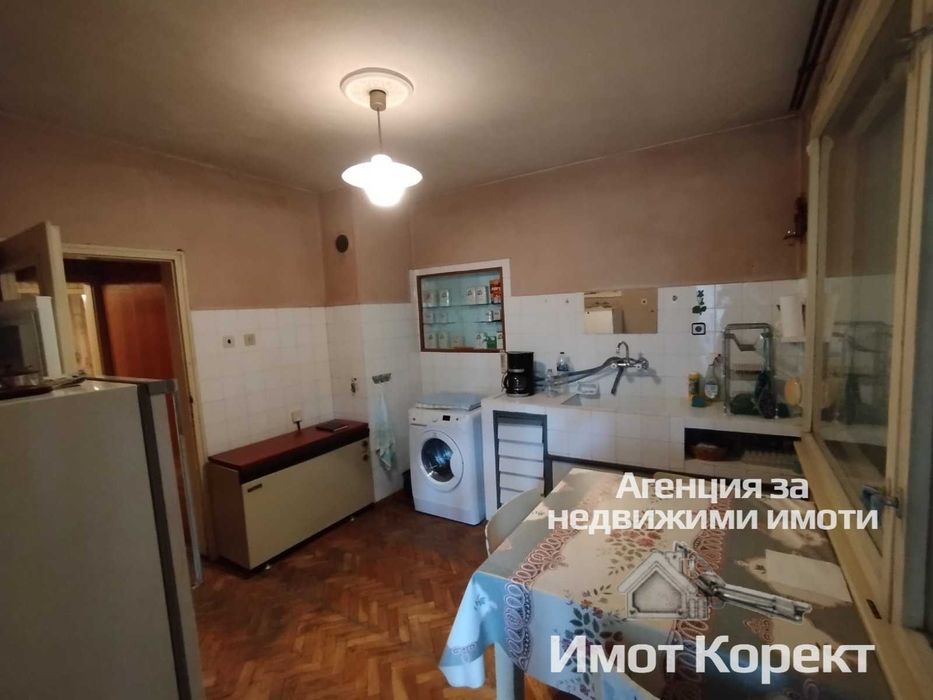 Продава се Четиристаен апартамент в Асеновград - 90 кв.м за 1134 €/кв.м - Снимка #8
