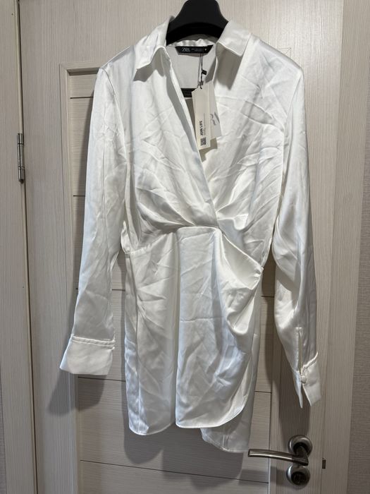 Платье атласное Zara
