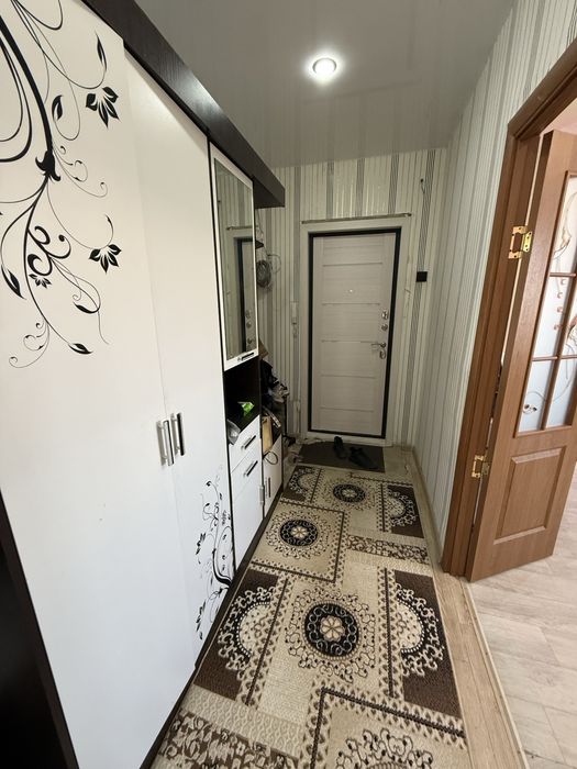 Продается квартира 3-комната мкр 6-86