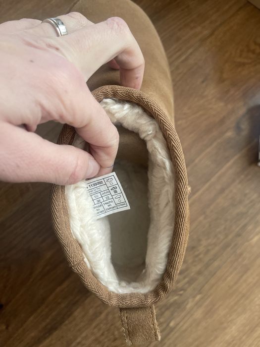 Ugg platform mini 36