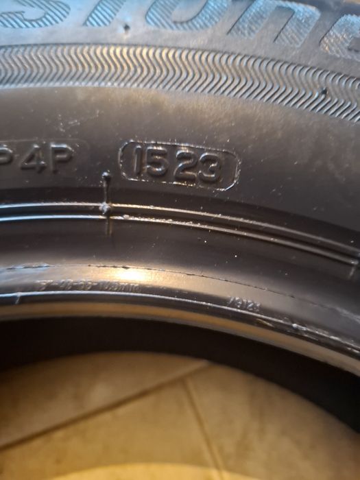4 Летни гуми Bridgestone 185/65/15 ДОТ23 7мм