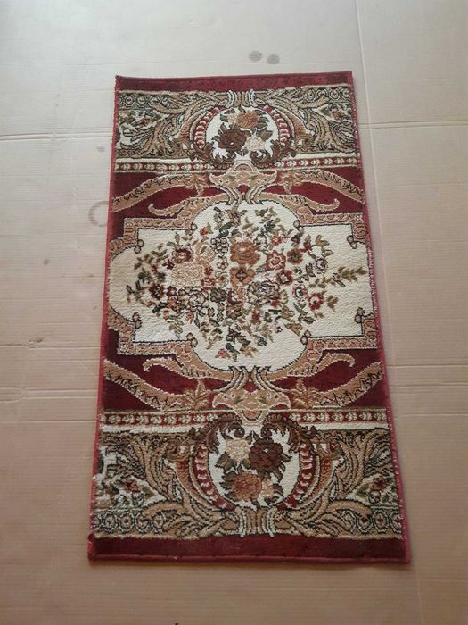 Covor 200x120 doua bucati, 120x65 o bucata