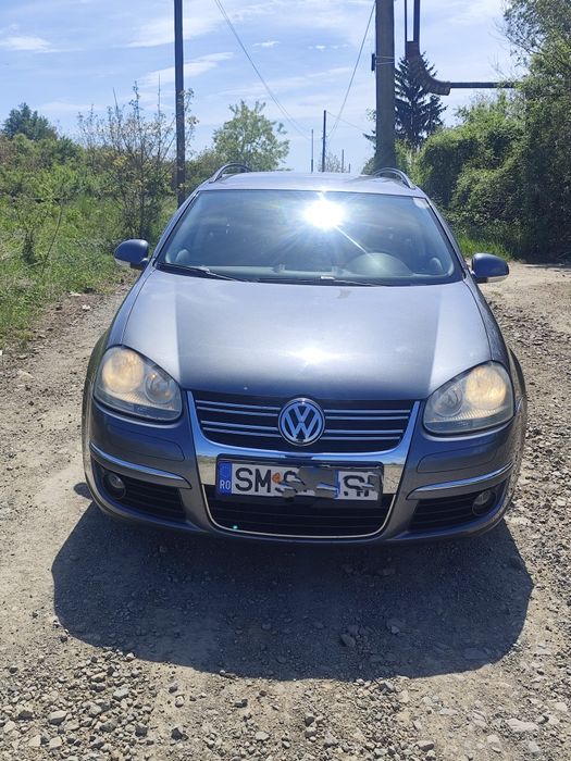 Vând WV Golf 5 variant.