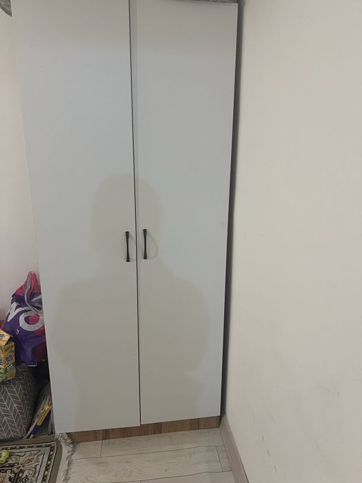 Продам шкаф высотой 2м