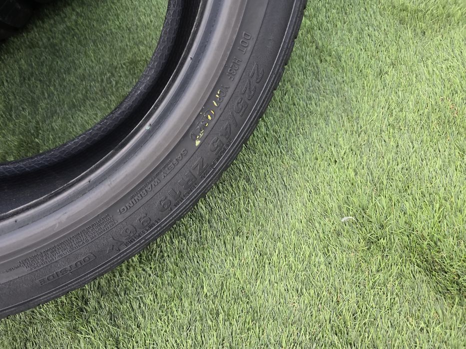 225 45 19  kumho