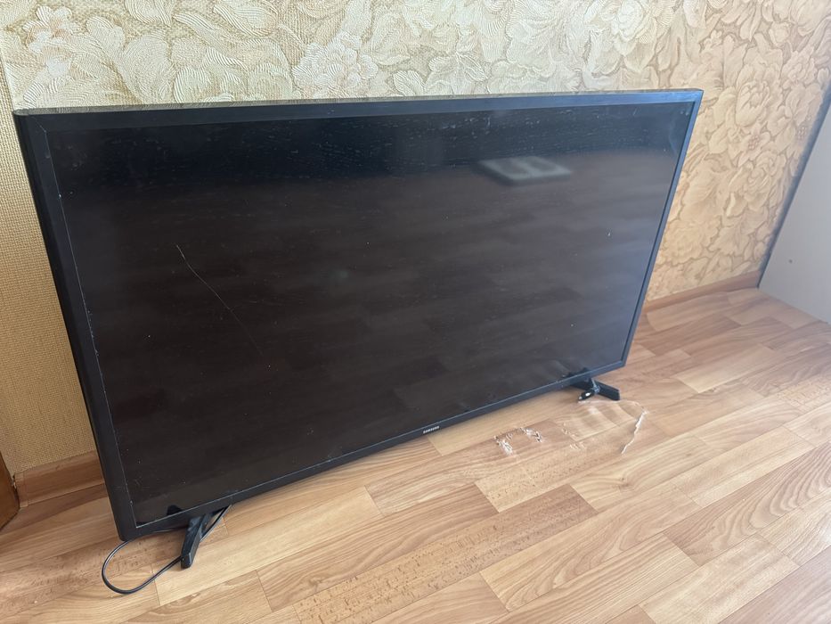 Телевизор samsung