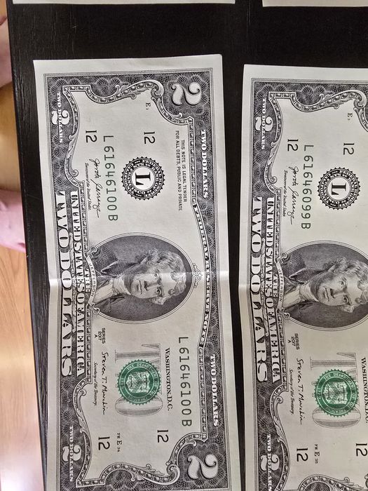 Bacnote 2 dolari in serie