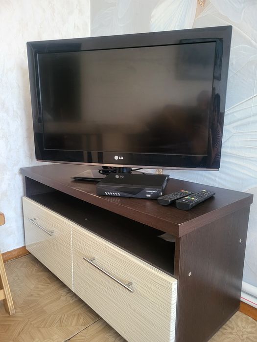 Продам телевизор