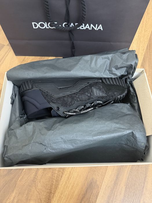 Абсолютно новые кроссовки Dolce&Gabbana