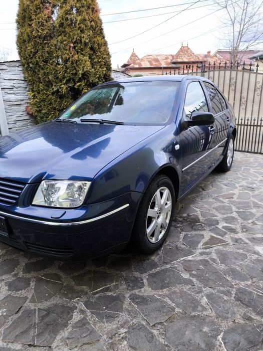 Vând Volkswagen Bora 1.6FSI