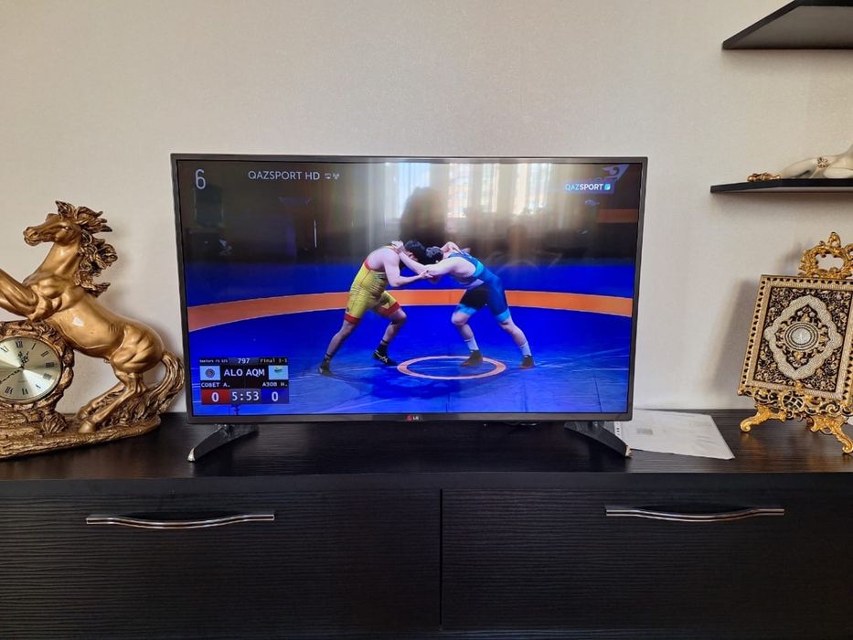 Телевизор LG smart tv