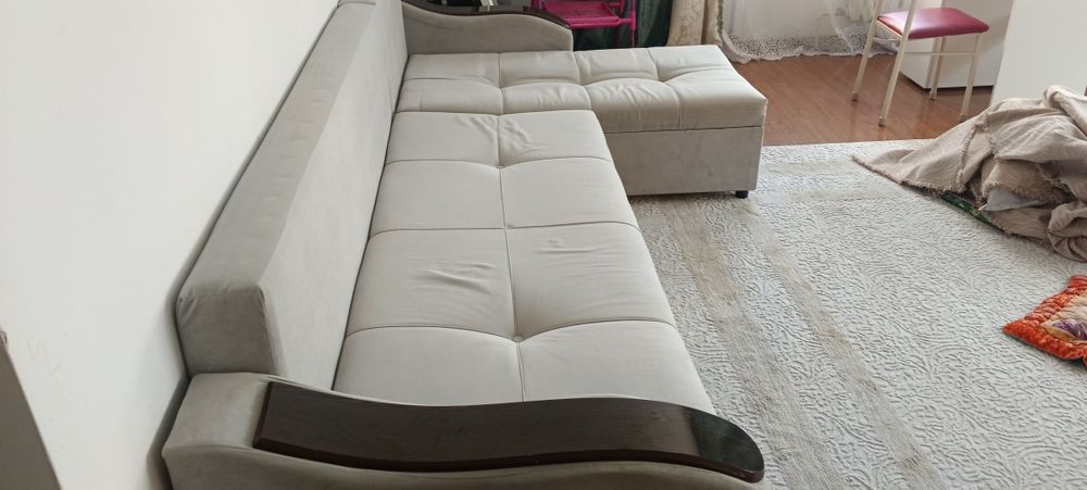 Диван в хорошем состоянии