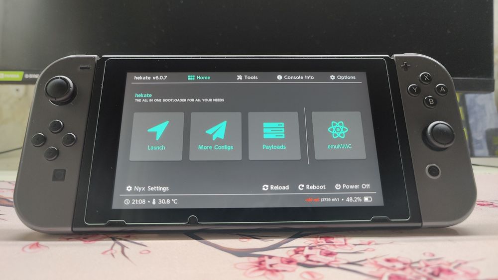 Nintendo Switch V2 (Прошитая)