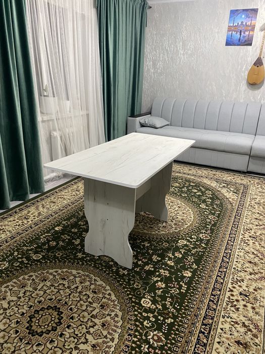 кухонный стол   .