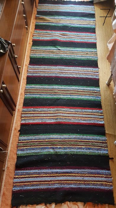 Неизползвани ръчно тъкани черги