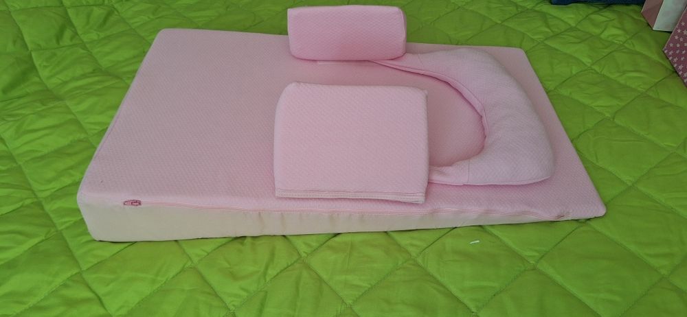 Антирефлуксна възглавница