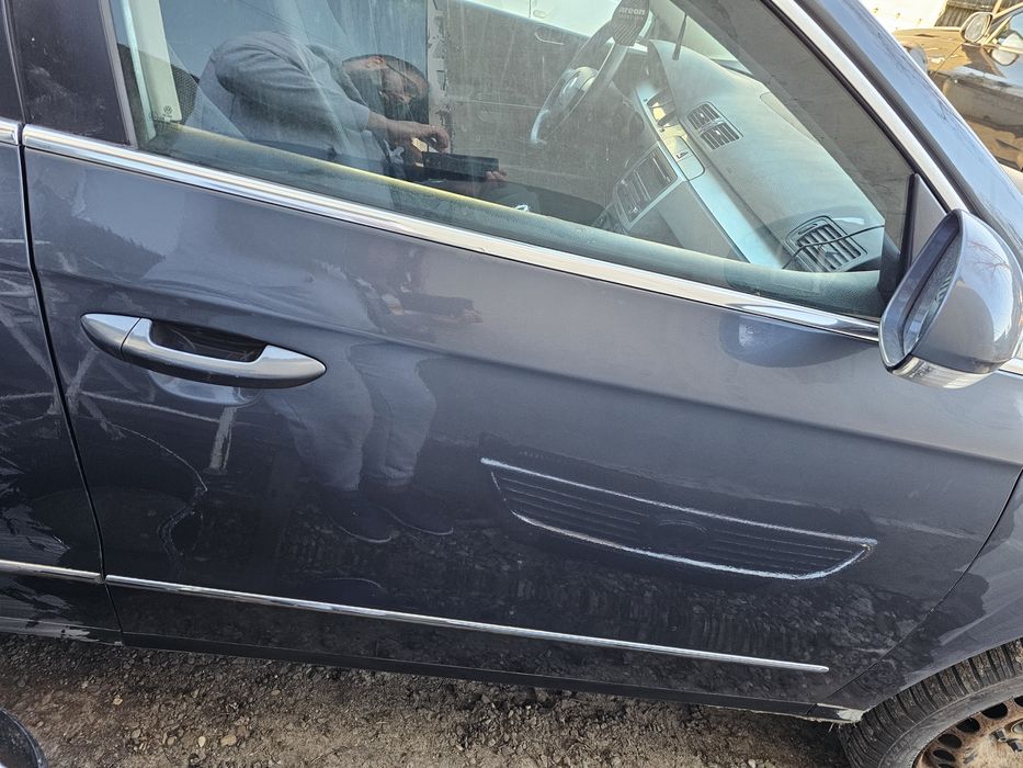 Dezmembrez passat b6 1.4  cod culoare LK7K