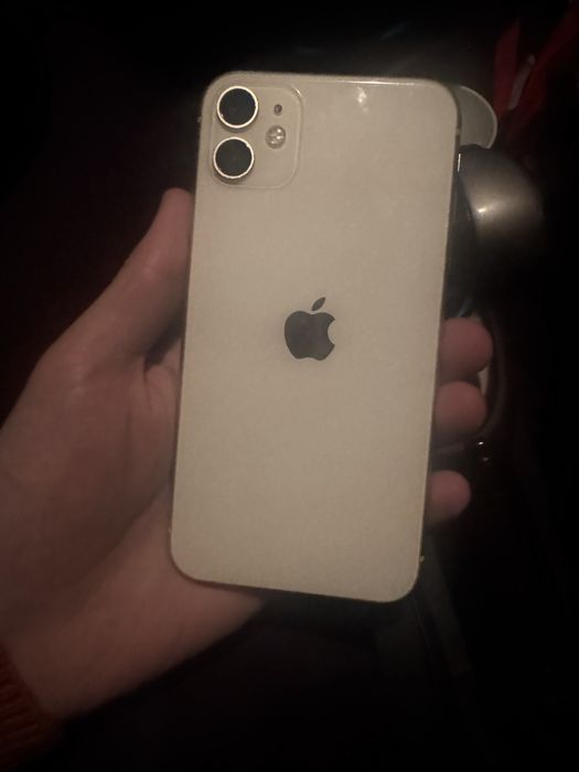 Iphone 11 sotladi srochna