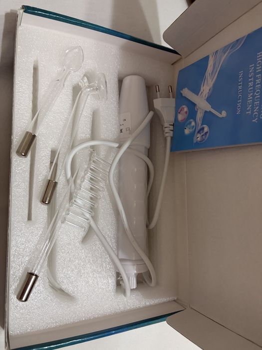 Electroderm portabil pentru tratament socmetic