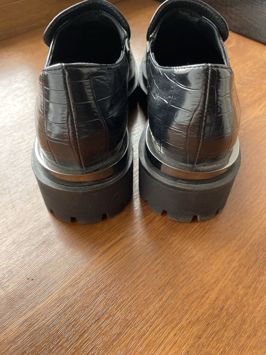 Лоферы 37р.        .