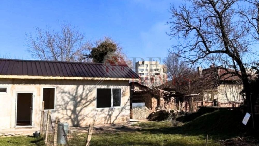 Продажба Къща гр. Павликени - гр. Павликени 65m²