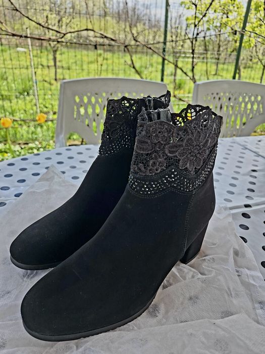 Botine negre,marime 38