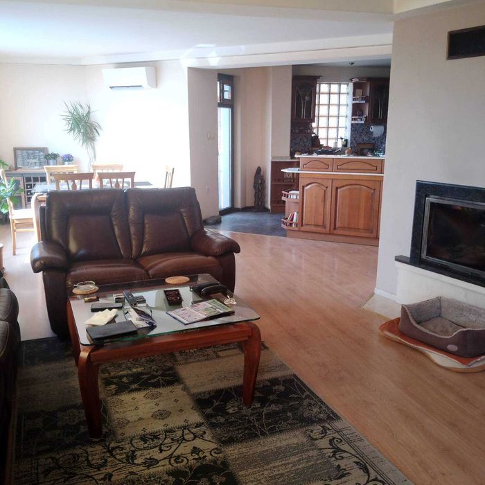 Продава се Къща в Варна, Бриз - 280 кв.м за 1075 €/кв.м - Снимка #6