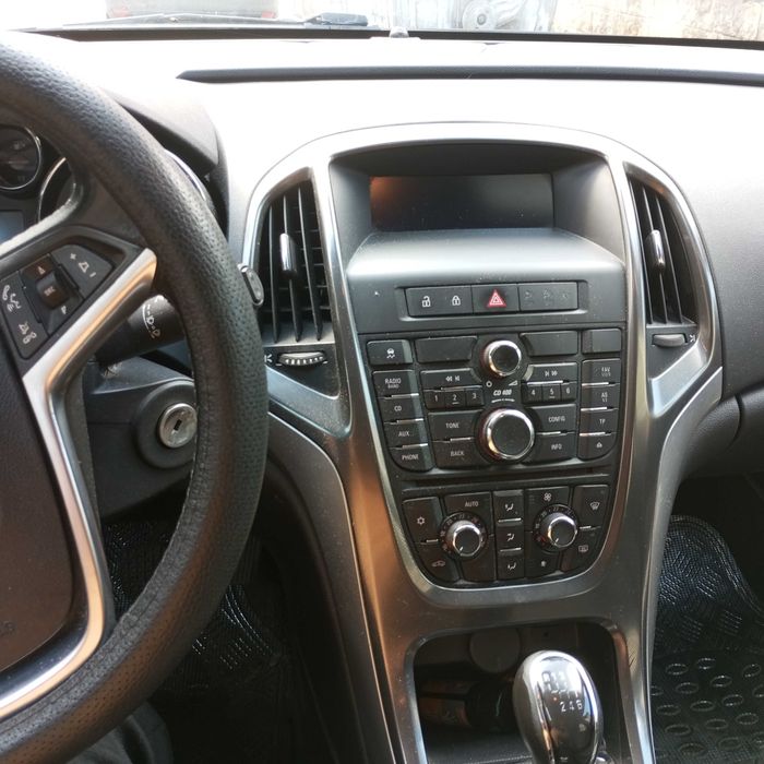 opel astra J   Sports Tourer  , Опел Астра