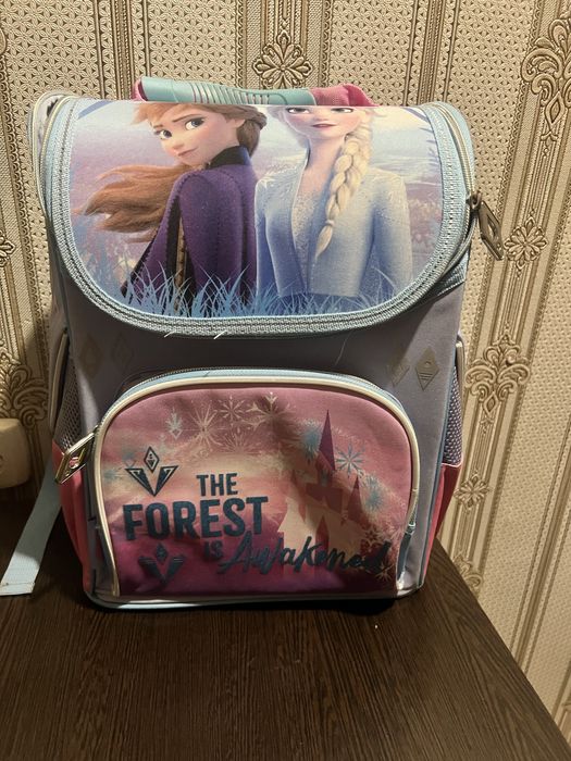 Продам рюкзаки для девочки