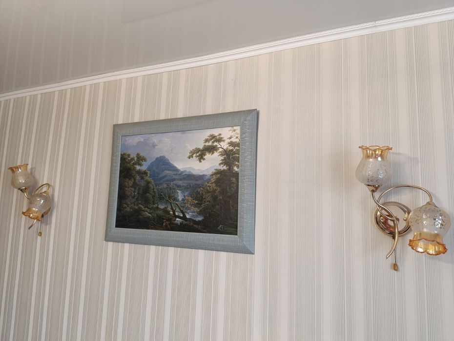 Люстра +2шт бра в комплекте