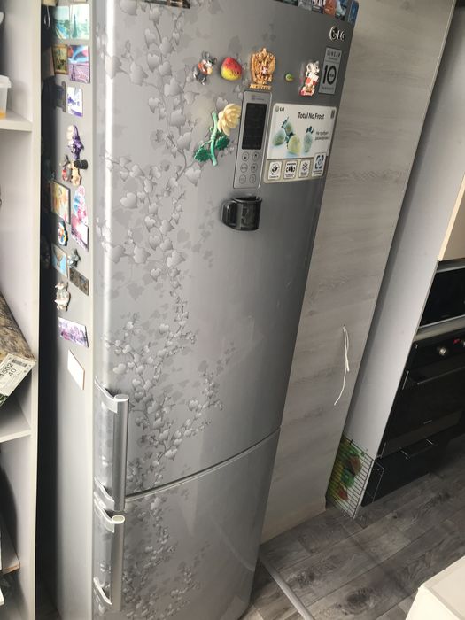 Холодильник б/ у сломоный