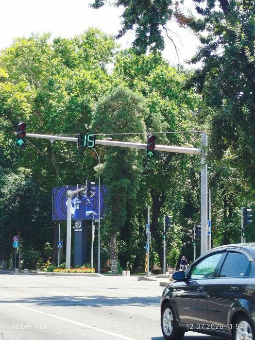 Svetofor va kamera/radar stalbalar ishlab chiqaramiz.