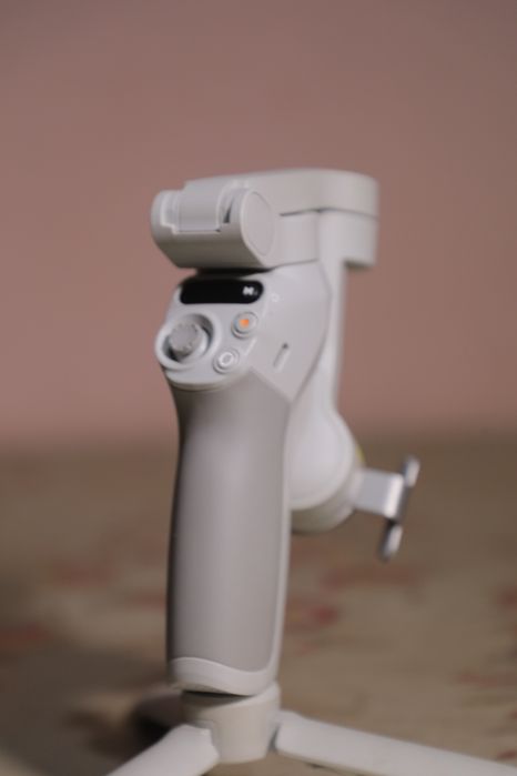 Dji osmo mobile 6 sotiladi