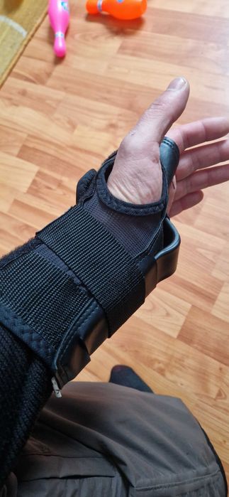 Set protectii copii genunchiere cotiere bicicleta skate patine