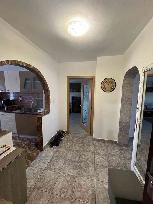 Vand Apartament 3 camera zona Brailei