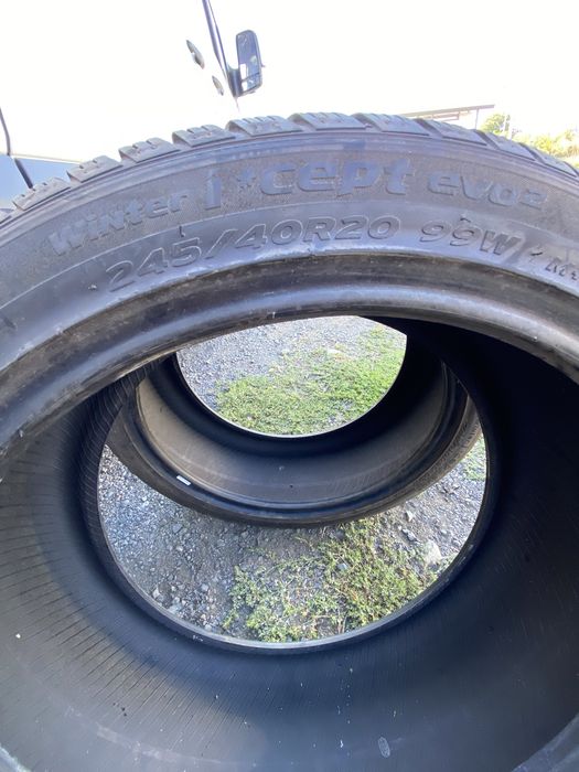 245/40/20 Hankook vinter icept evo 2